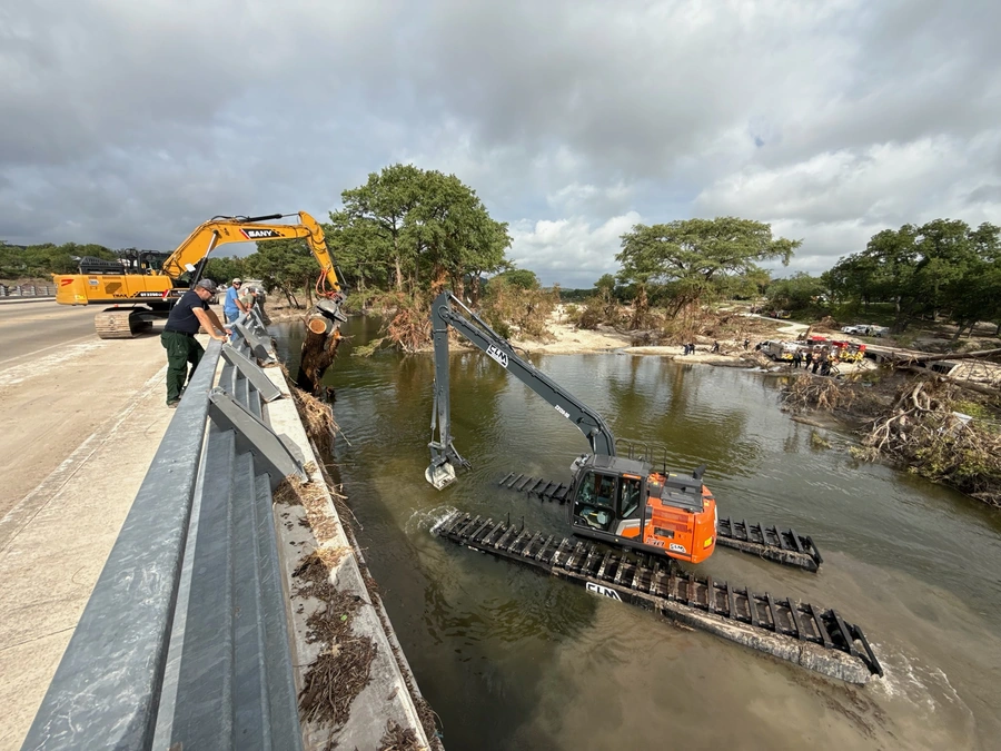 Kerr County flood search, recovery, clean up and crane pad project