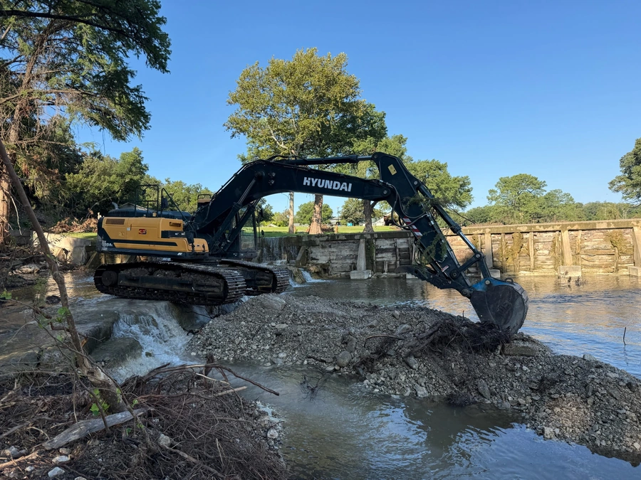 Kerr County flood search, recovery, clean up and crane pad project
