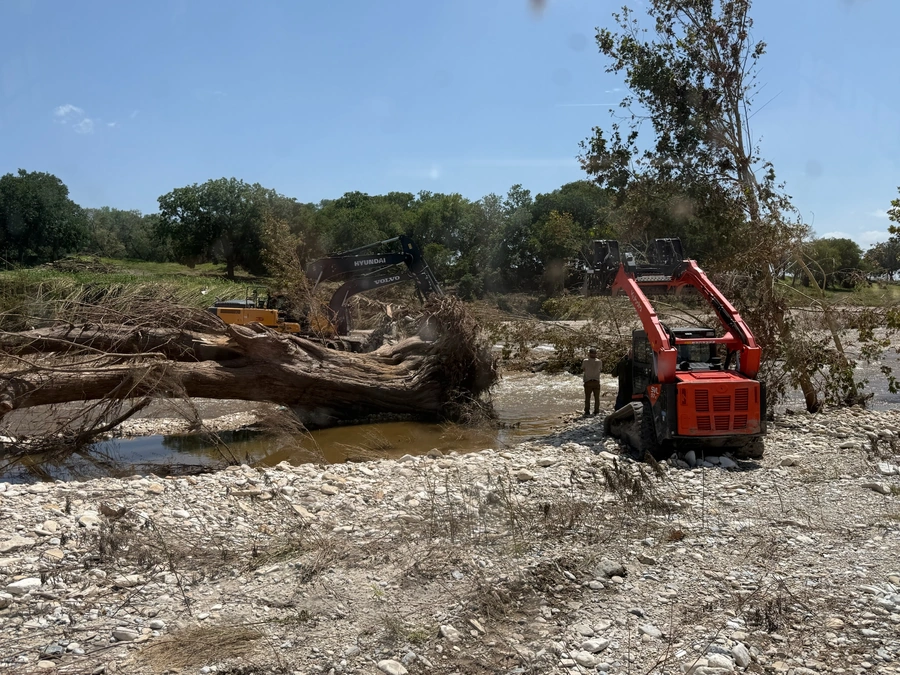 Kerr County flood search, recovery, clean up and crane pad project