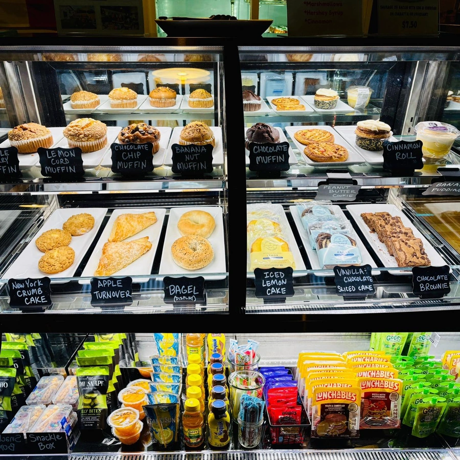 Casing of baked goods and shelf of grab and go snacks