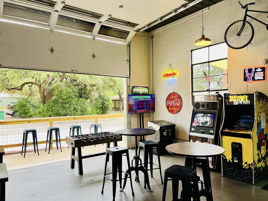 Indoor arcade games
