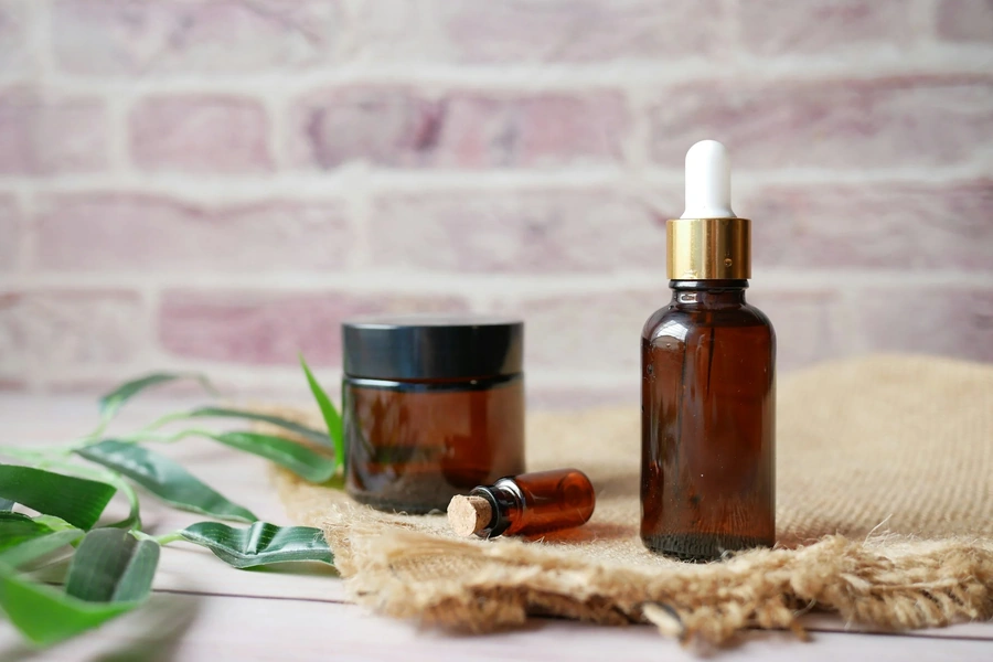 Tincture jar with a dropper bottle