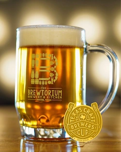 Award-winning Das Daydrink Hellas Lager craft beer, recognized for its exceptional quality and authentic German brewing style