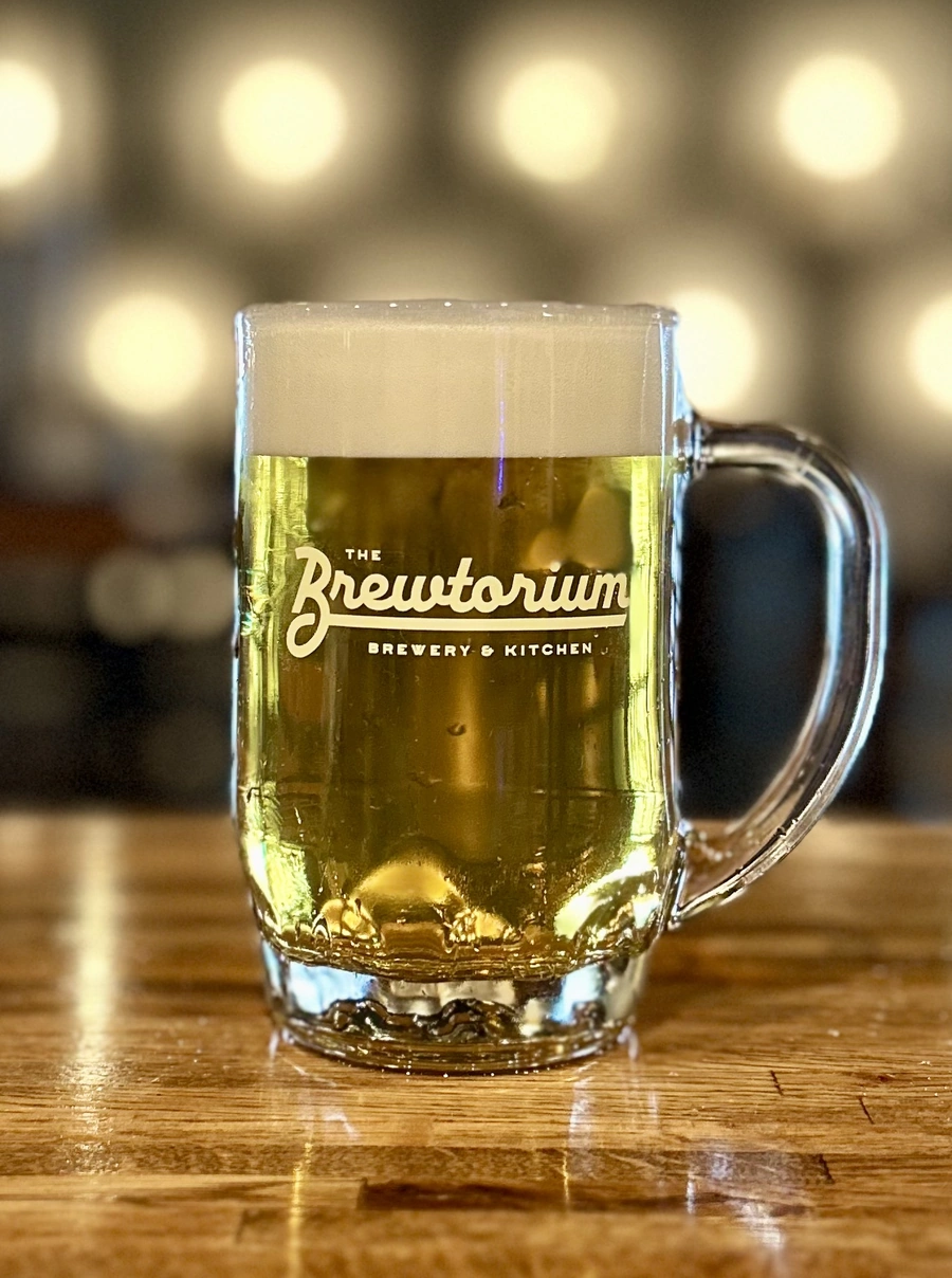Das Daydrinker award winning beer in a Brewtorium mug