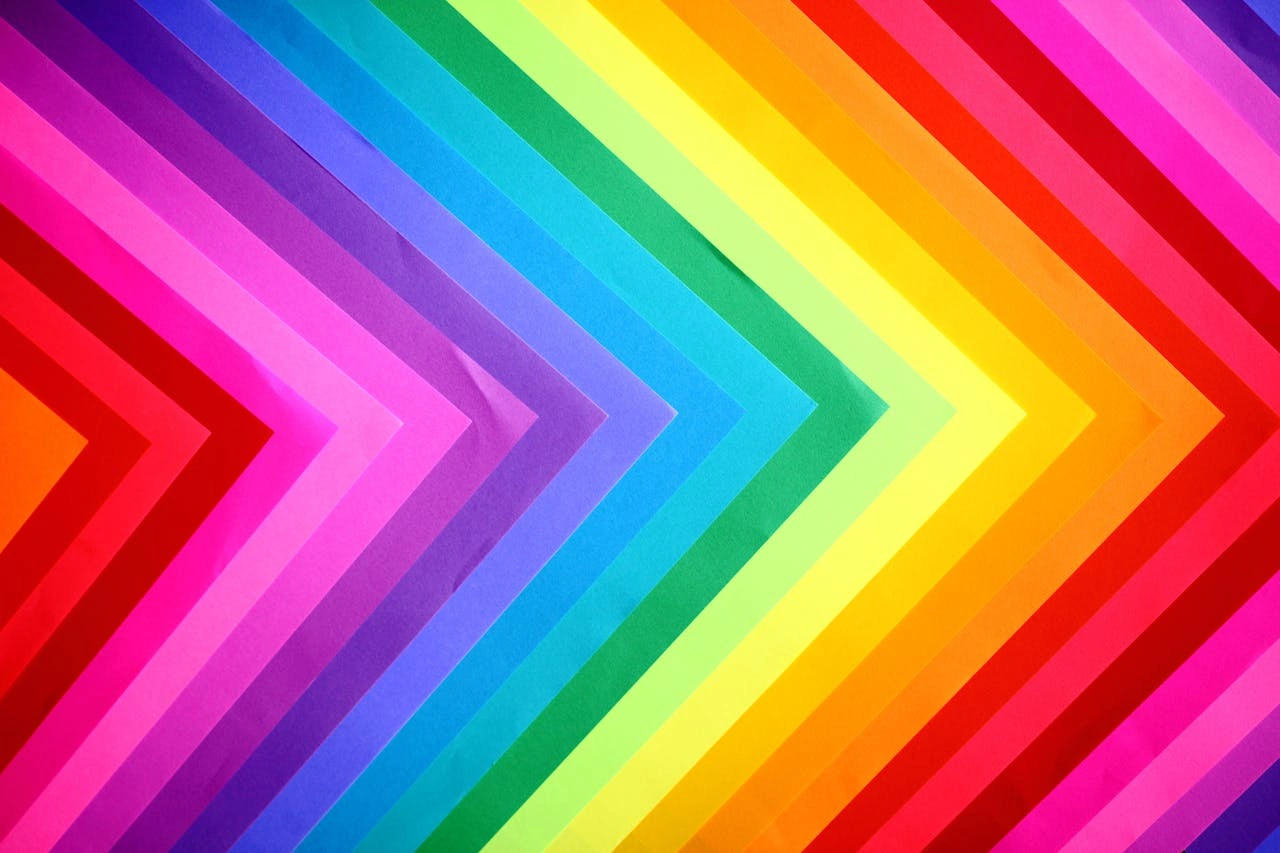 Rainbow in a geometric horizontal right arrow shape