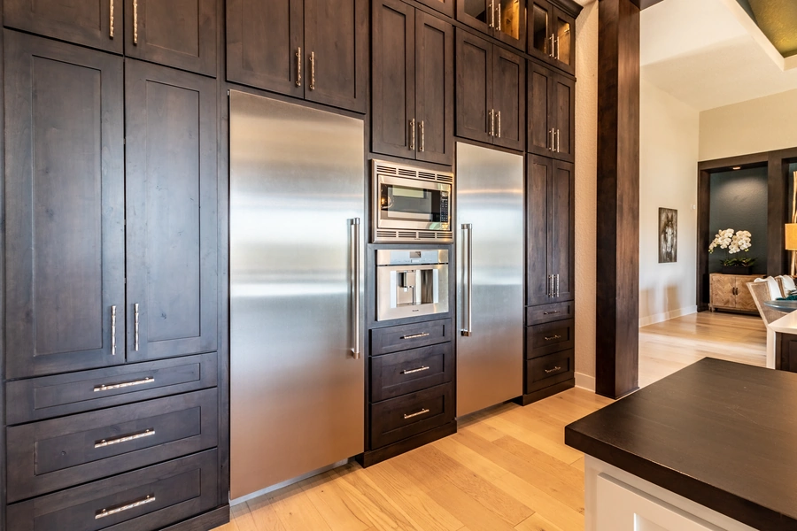 Example of a kitchen by Vintage Luxury Builders