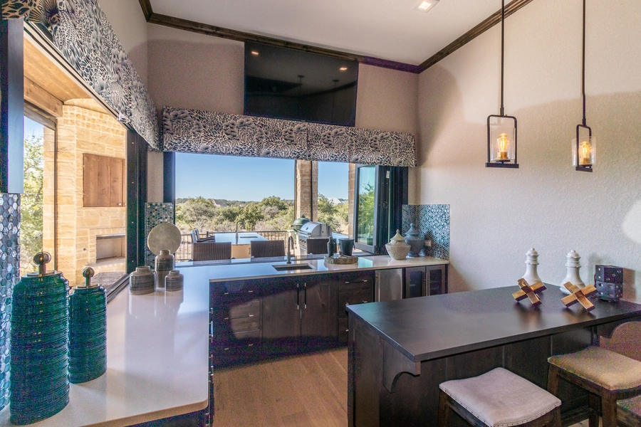 Example of a kitchen by Vintage Luxury Builders