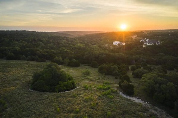 Lots and scenery at Vintage Oaks at sunset